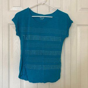 Apt. 9 Short Sleeve Top with Silver Embellishments Petite Extra Small
